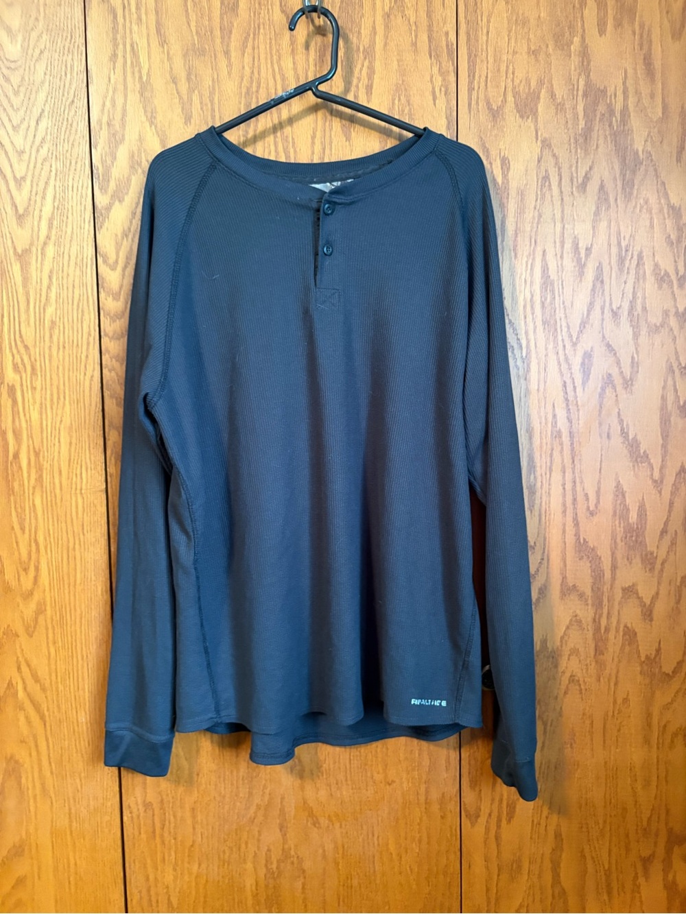 Realtree Men's Long Sleeve Thermal Henley - Black